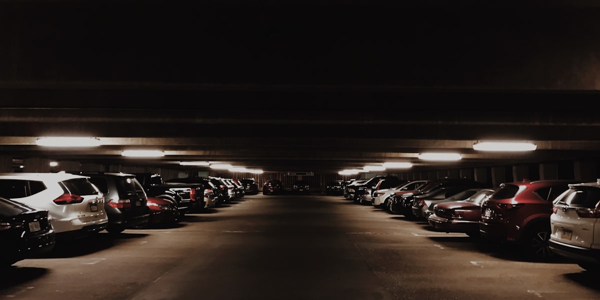 Fuhrparkverwaltung im Autohaus – Ersatzwagen, Vorführwagen und Dienstwagen auf dem Betriebsgelände